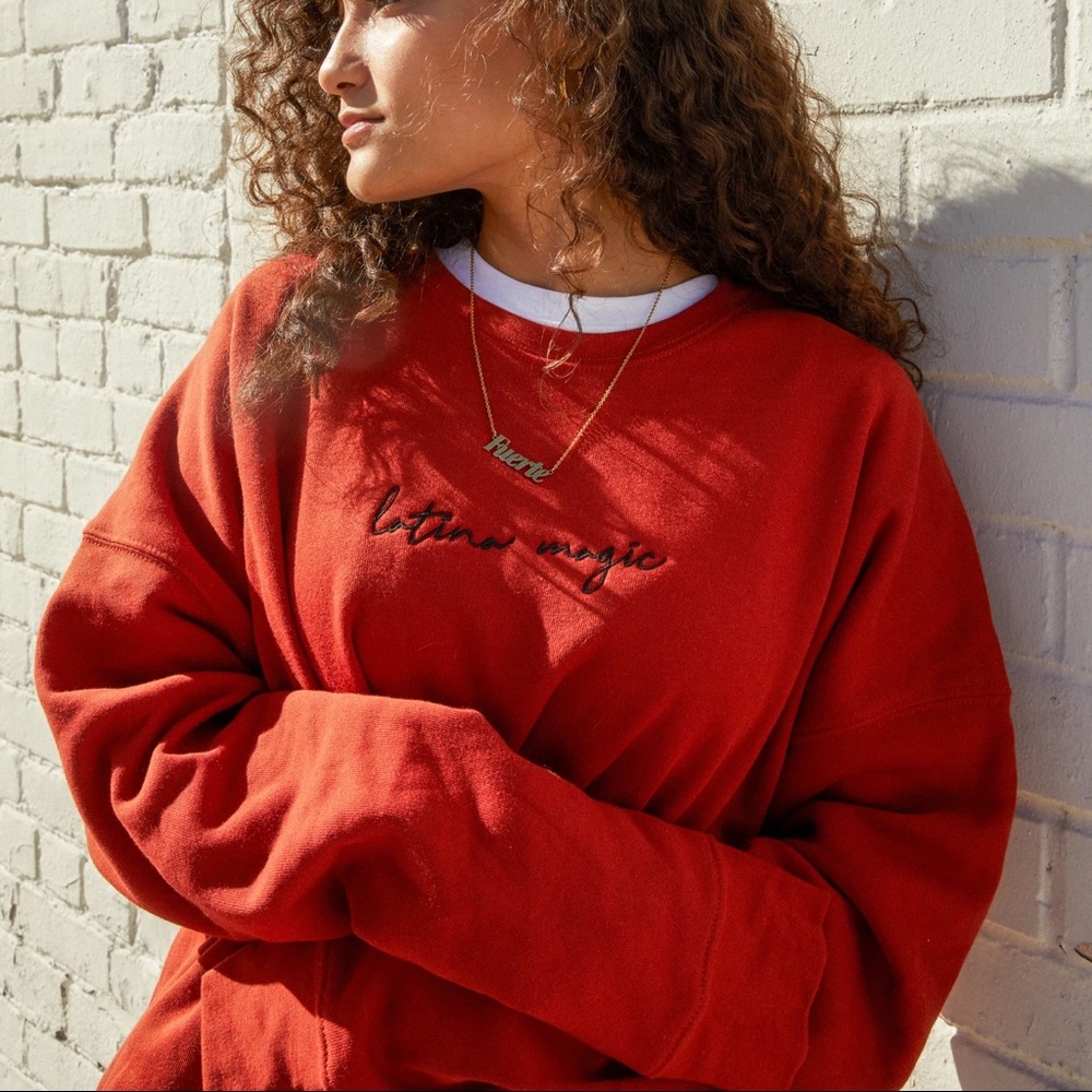 Latina magic ✨ Crewneck